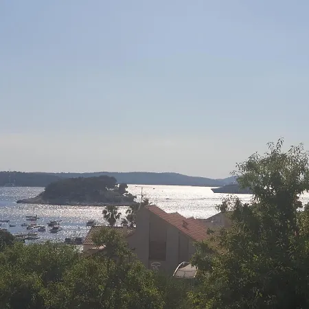 & Zlatica Hvar アパート フヴァル
