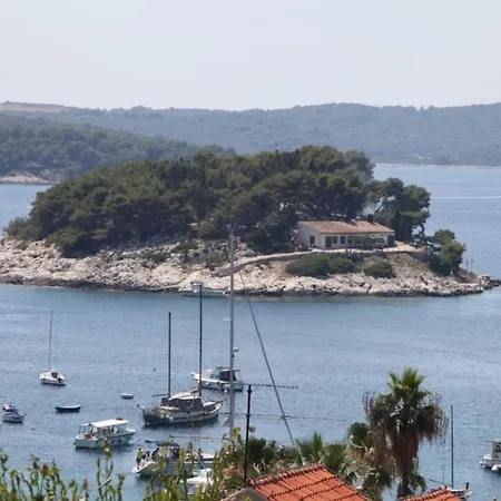 & Zlatica Hvar Lägenhet